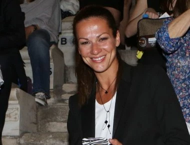 Η κόρη της Μάνιας Ντέλου (Μις Ελλάς 1993) στα χνάρια της μαμάς - Ποζάρει με μαγιό και είναι κούκλα! (φωτό)